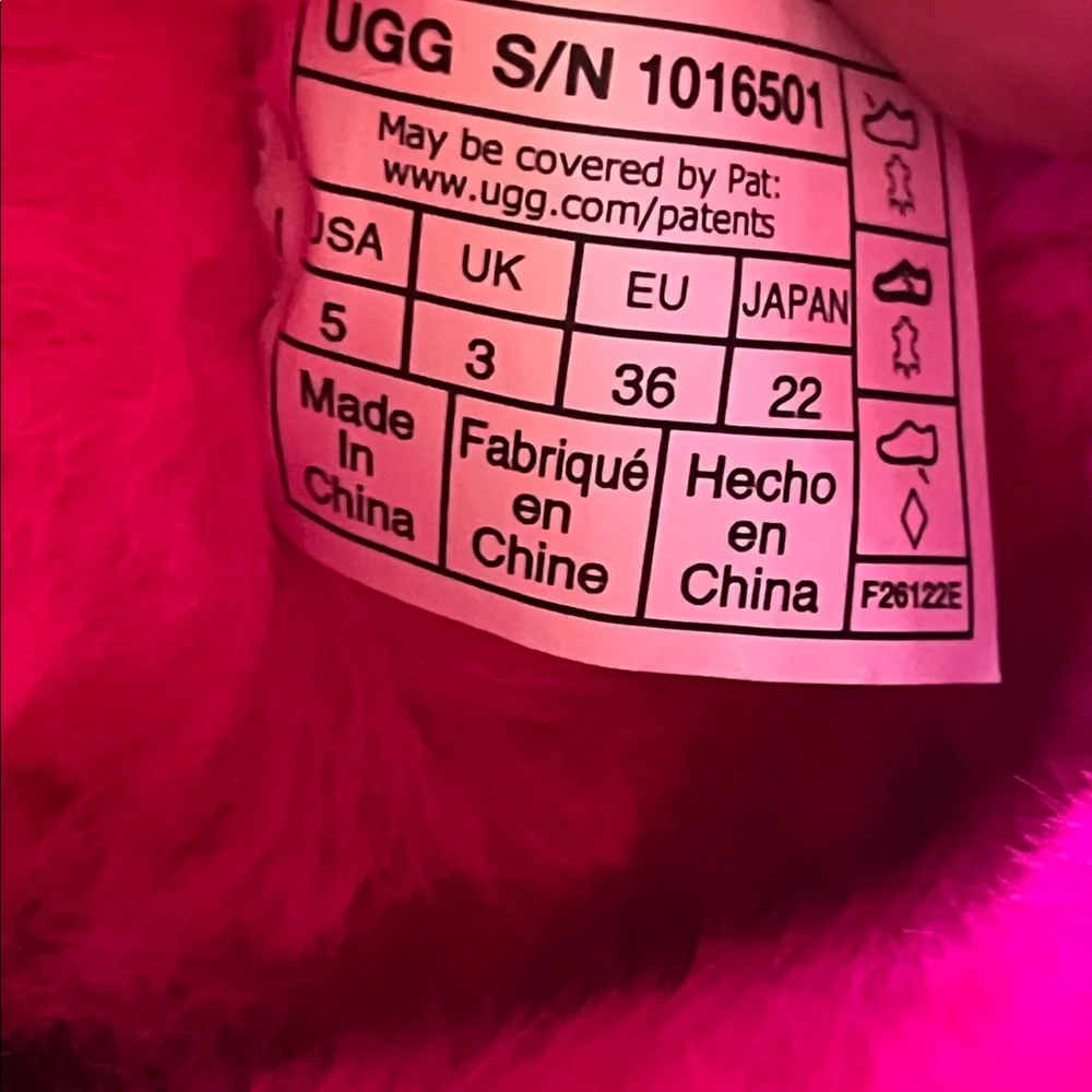 NWT UGG BAILEY BOW II BOOTS